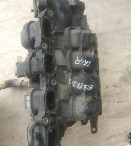 Впускной коллектор для Toyota Corolla E140/E150 Седан 2006-2013 на фотографиях