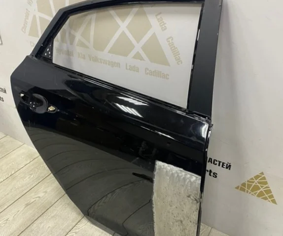 Дверь багажника для Hyundai Solaris 1 рестайлинг 2014-2017 на фотографиях