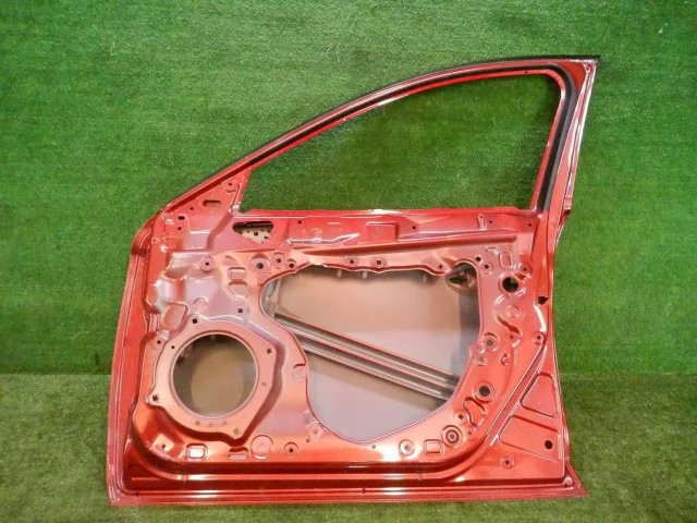 Дверь передняя правая для Mazda 6 GJ rest 2015-2018 на фотографиях