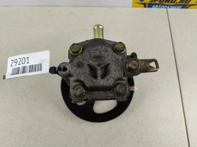 Насос ГУР для Mitsubishi Outlander 1 CU0W 2002-2009 на фотографиях