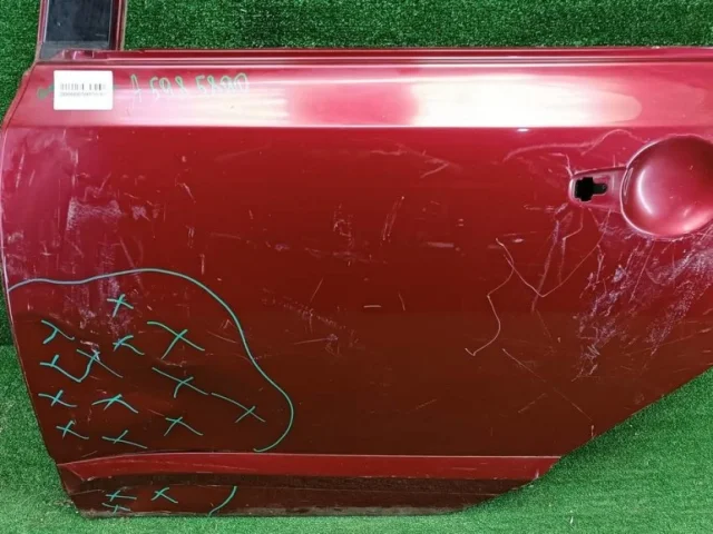 Двери для Honda Civic FA 2005-2010 седан на фотографиях