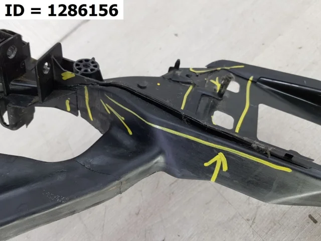 Кронштейн подушки двигателя для Audi Q3 8U 2011-2019 на фотографиях