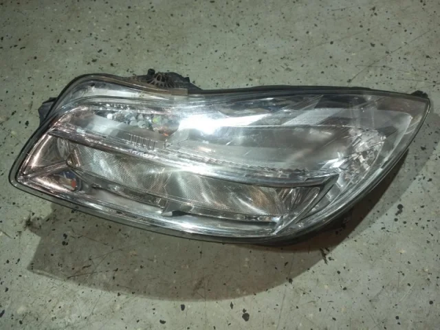 Фара правая для Opel Insignia Седан A 2008-2017 на фотографиях