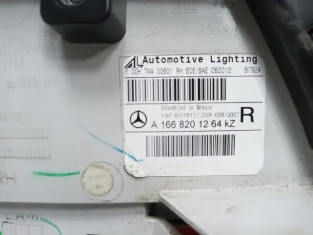 Фонарь правый для Mercedes-Benz GL class X166 2012-2016 на фотографиях