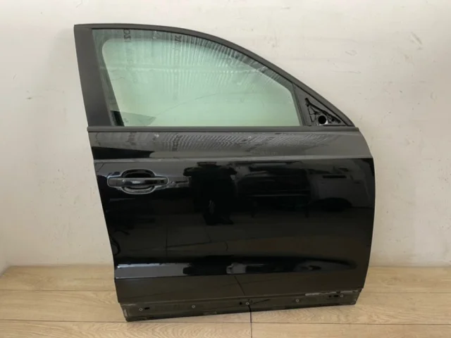 Дверь передняя правая для Audi Q3 8U 2011-2019 на фотографиях