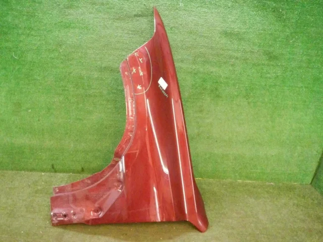 Крылья для BMW X6 G06 2019+ на фотографиях