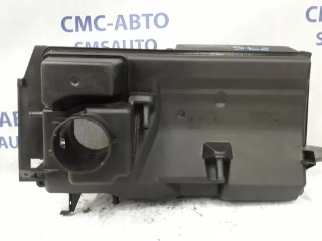 Корпус воздушного фильтра для Volvo C30 MK 2006-2013 на фотографиях