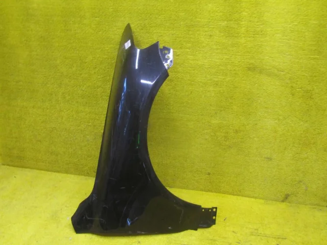 Крыло правое для Volkswagen Touareg I (7L) 2002-2010 на фотографиях