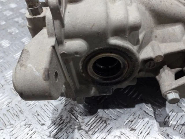 Редуктор переднего моста для Kia Sorento 1 BL 2002-2009 на фотографиях