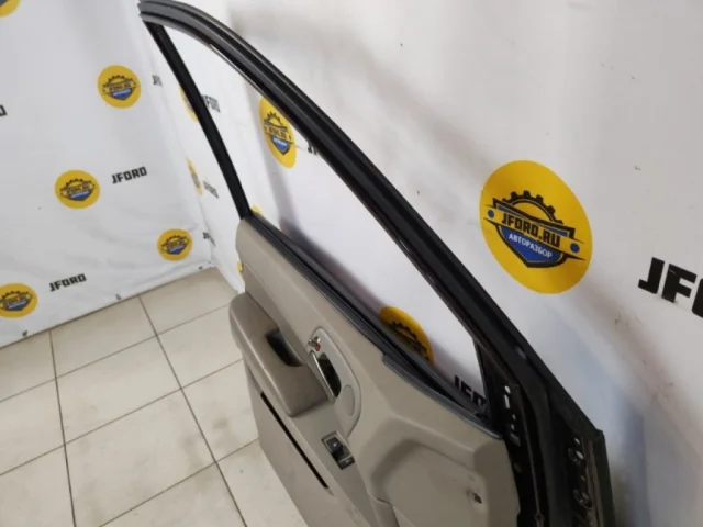 Двери для SsangYong Actyon Sports QJ 2006-2012 на фотографиях