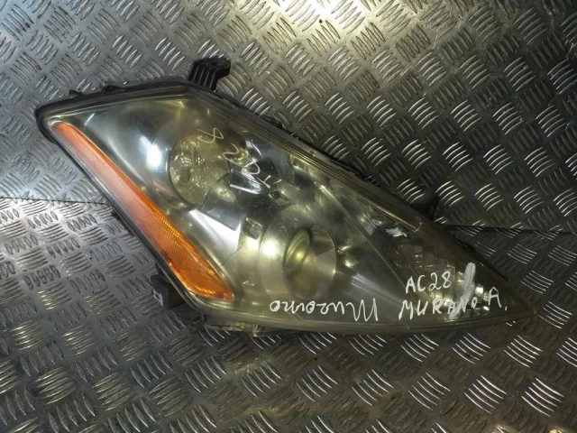 Фара правая для Nissan Murano Z50 JDM 2004-2008 на фотографиях