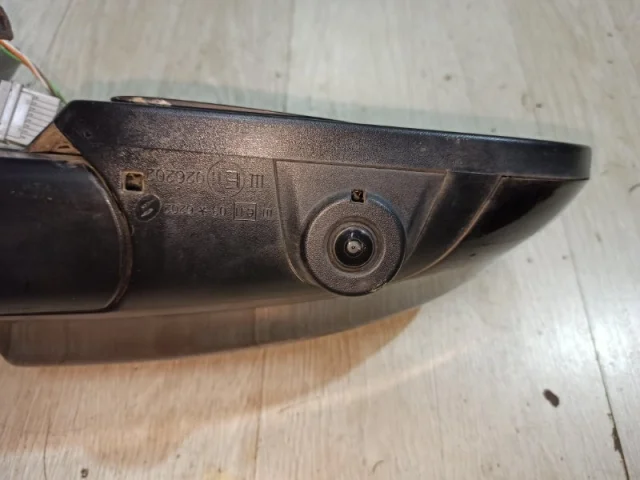 Стекла и зеркала для Nissan Qashqai J10 2006-2013 на фотографиях