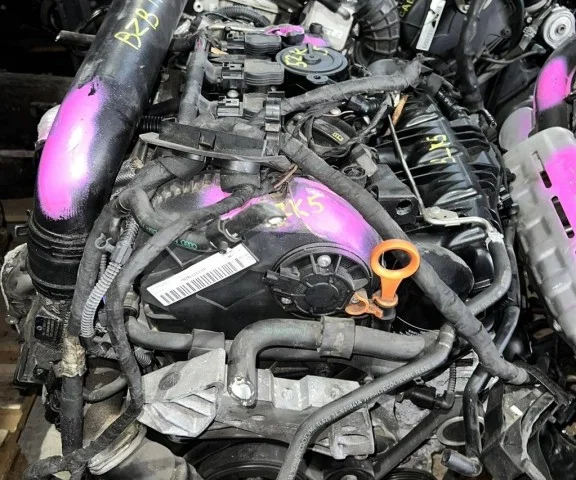 Двигатель без навесного для Volkswagen Passat (USA) 2011-2014 на фотографиях