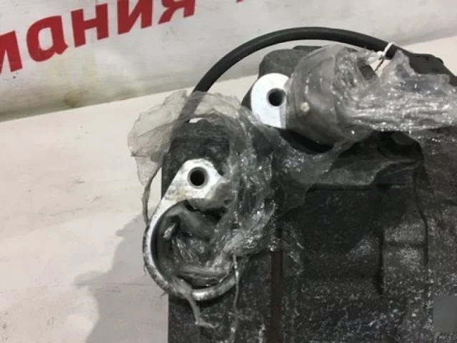 Компрессор кондиционера для BMW X3 F25 2010-2017 на фотографиях