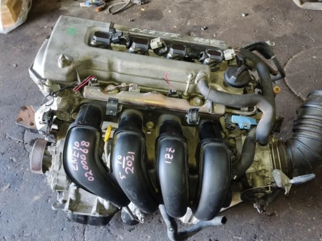 Двигатель без навесного для Toyota RAV4 XA20 3 door 2000-2005 на фотографиях
