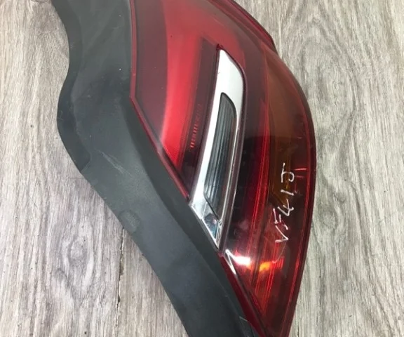 Фонарь правый для Opel Insignia Седан A 2008-2017 на фотографиях