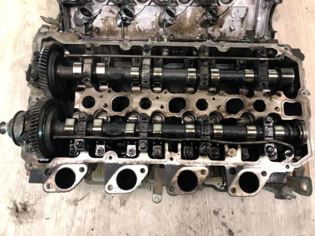 ГБЦ для Mitsubishi Pajero Sport KH0 2008-2013 на фотографиях