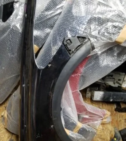 Крыло правое для Volvo C30 MK 2006-2013 на фотографиях