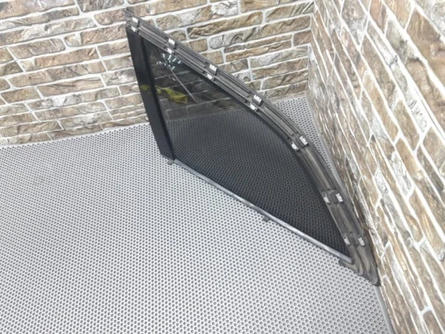 Форточка задняя левая для Audi Q7 4L 2005-2015 на фотографиях