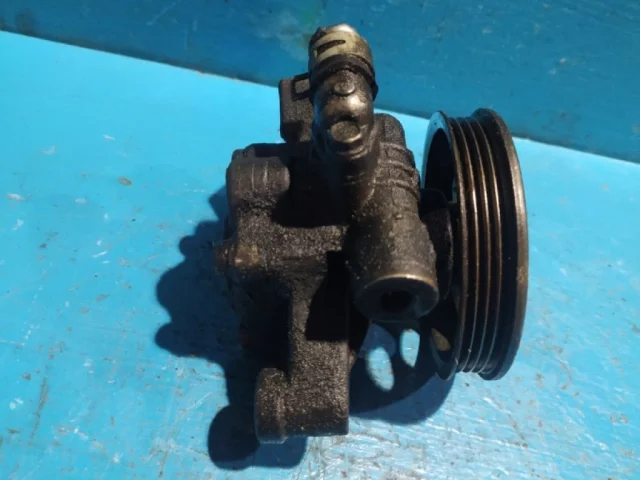 Насос ГУР для Honda CR-V RD 1995-2001 на фотографиях