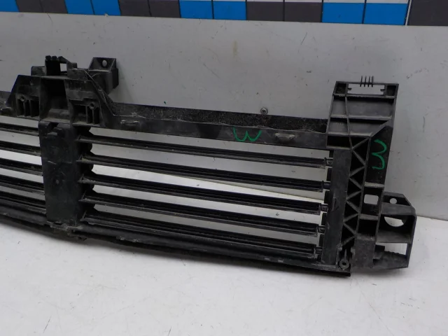 Воздухозаборник для Mercedes-Benz GLB class X247 2019+ на фотографиях