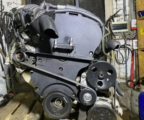 Двигатель без навесного для Chevrolet Lacetti 2004-2013 Универсал на фотографиях