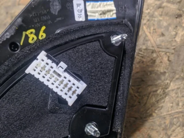 Зеркала для Hyundai i40 1 Седан 2011-2015 на фотографиях