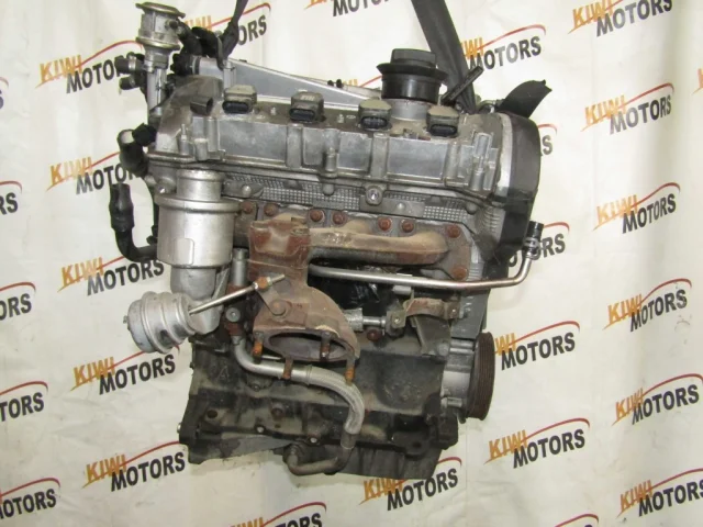 Двигатель без навесного для Volkswagen Polo IV Хэтчбек (3dr) (9N3) 2005-2009 на фотографиях