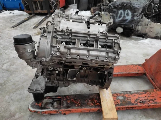 Двигатель для Mercedes-Benz GL class X164 2006-2012 на фотографиях