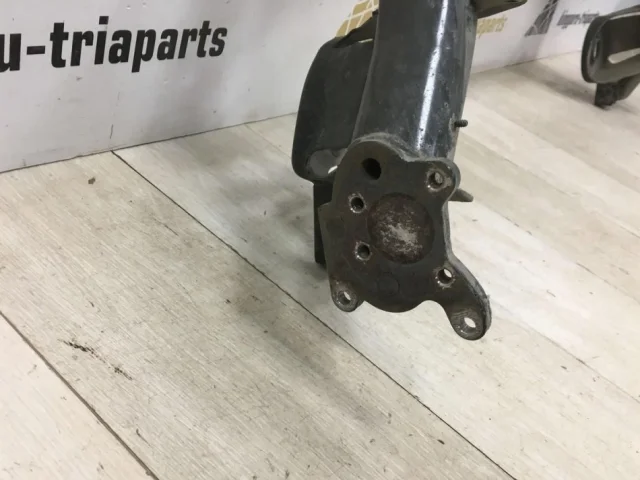 Задняя балка для Skoda Rapid I rest NH3 2017-2020 на фотографиях