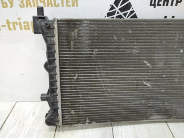 Радиатор охлаждения ДВС для Skoda Rapid I rest NH3 2017-2020 на фотографиях