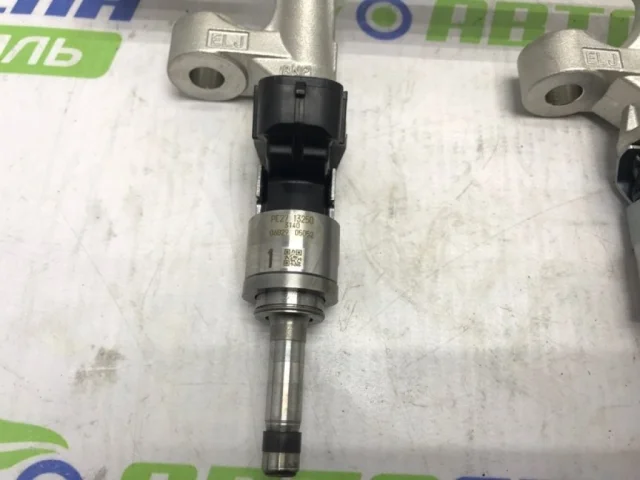 Форсунка топливная для Mazda CX 5 KF 2017 на фотографиях