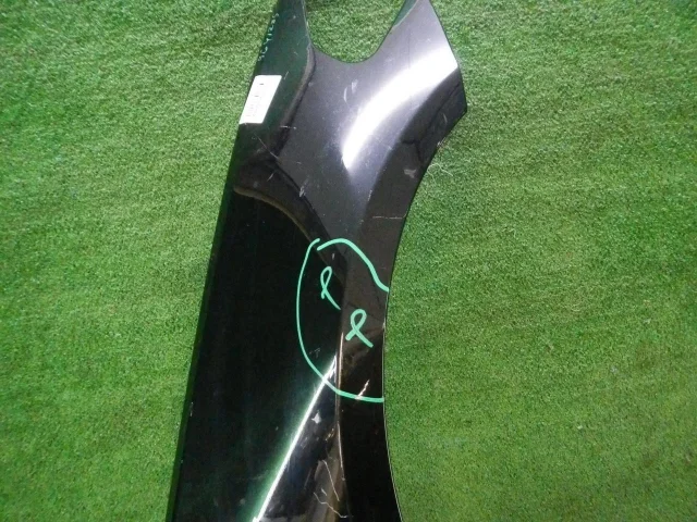 Крыло правое для BMW 5er G30 2016-2023 на фотографиях