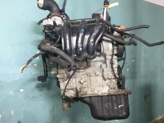 Двигатель без навесного для Volkswagen Polo IV (9N3) 2005-2009 на фотографиях