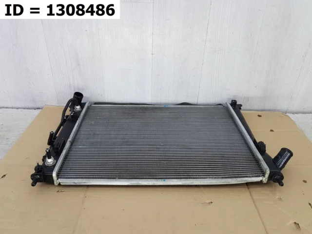 Радиатор охлаждения ДВС для Hyundai Creta 1 GS 2016-2021 на фотографиях