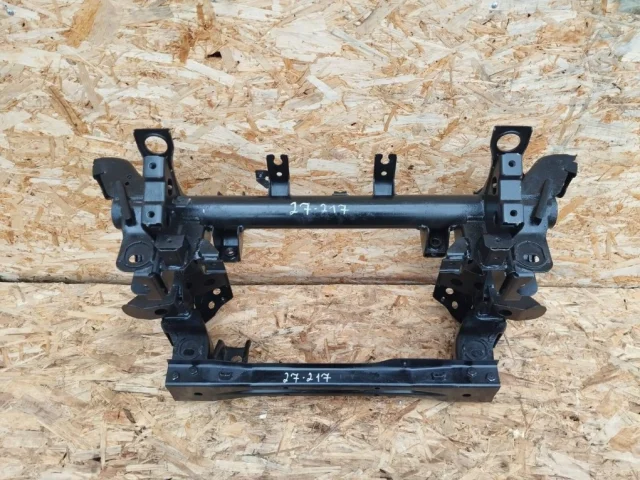 Подрамник двигателя для Mitsubishi Pajero V90 5dr 2006-2011 на фотографиях