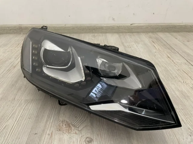 Фара ксенон левая для Volkswagen Touareg II (7P5) 2010-2014 на фотографиях