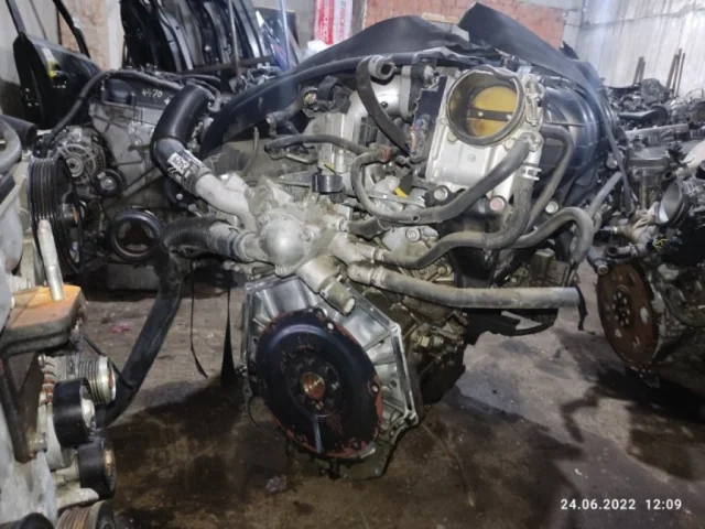Двигатель без навесного для Mitsubishi Pajero Sport KH0 2008-2013 на фотографиях