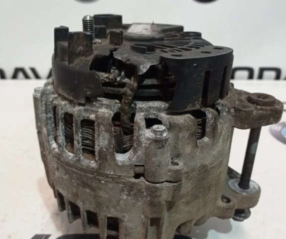 Генератор для Volkswagen Golf VII (5G) 2012-2017 на фотографиях