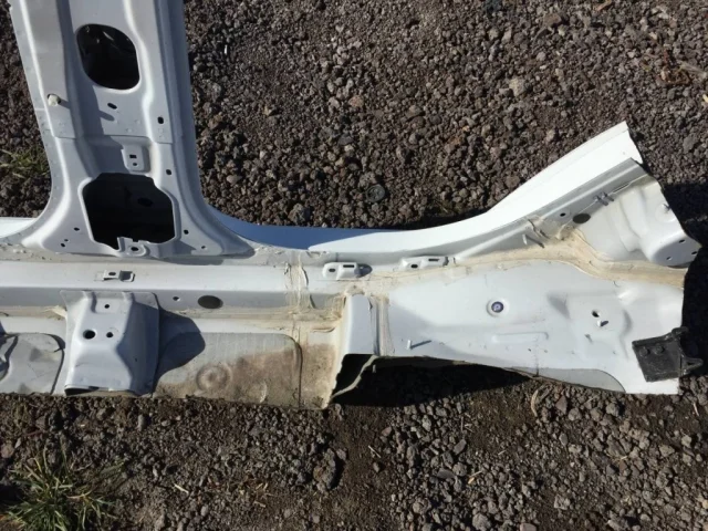 Порог правый для Hyundai Solaris 2 (2017-2022) на фотографиях