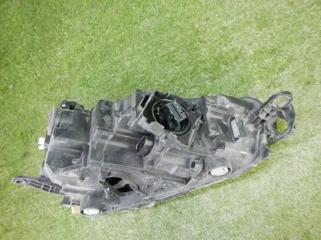 Фара левая для Skoda Rapid II 2020+ на фотографиях