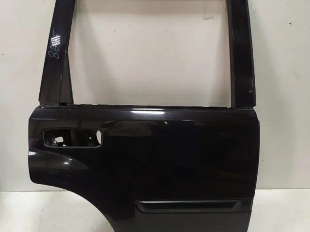 Дверь передняя правая для Nissan X-Trail T30 RU 2001-2007 на фотографиях