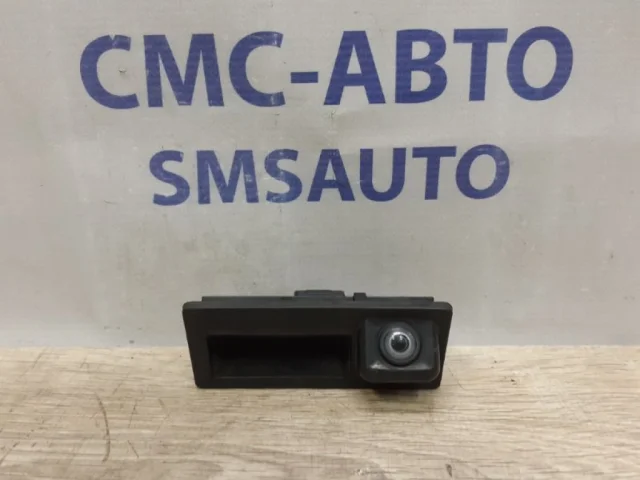 Камера заднего вида для Volkswagen Touareg II (7P5) 2010-2014 на фотографиях