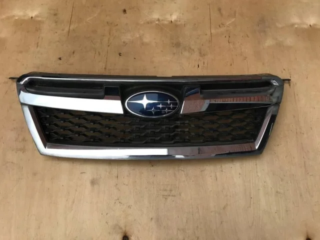 Решетка радиатора для Subaru Legacy BM/B14 2009-2013 на фотографиях