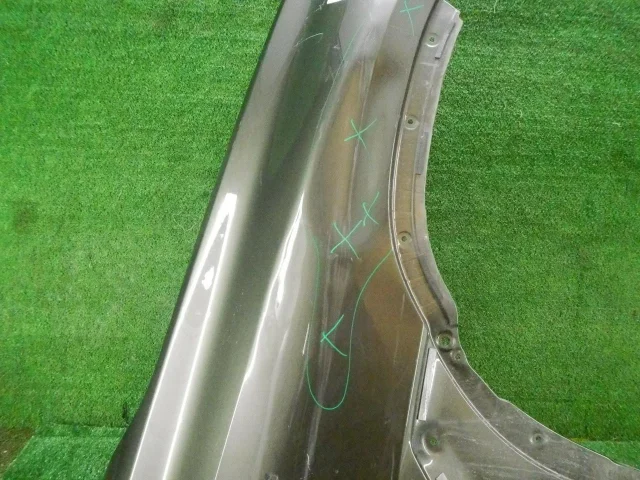 Крылья для BMW X6 G06 2019+ на фотографиях