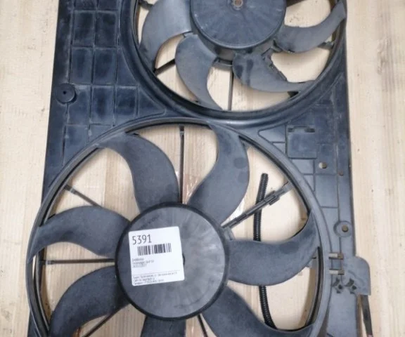 Вентилятор радиатора охлаждения ДВС для Volkswagen Golf VI (5K) 2008-2012 на фотографиях