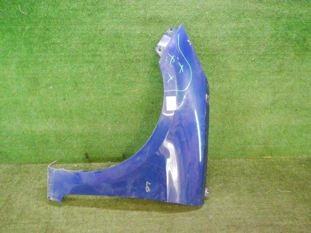 Крыло левое для Hyundai Solaris 1 рестайлинг 2014-2017 на фотографиях