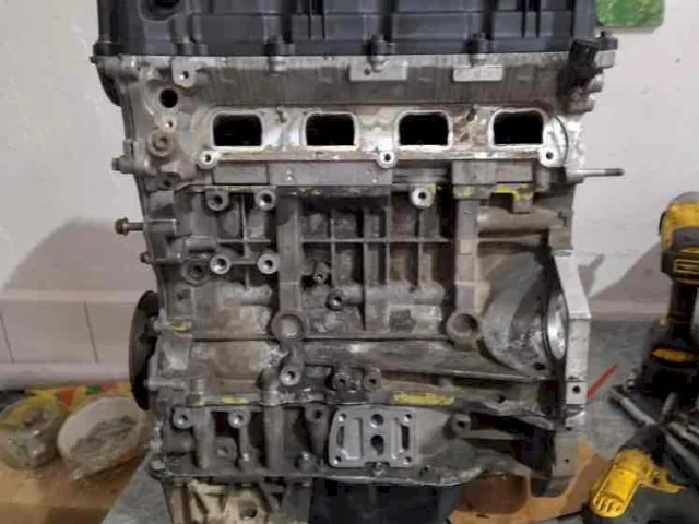 Двигатель без навесного для Kia Sorento 2 XM 2009-2012 на фотографиях