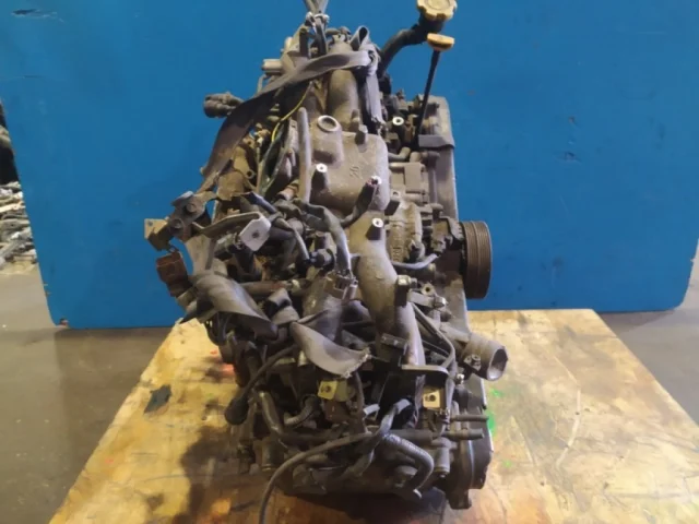 Двигатель без навесного для Subaru Legacy B4 BE 1998-2003 на фотографиях