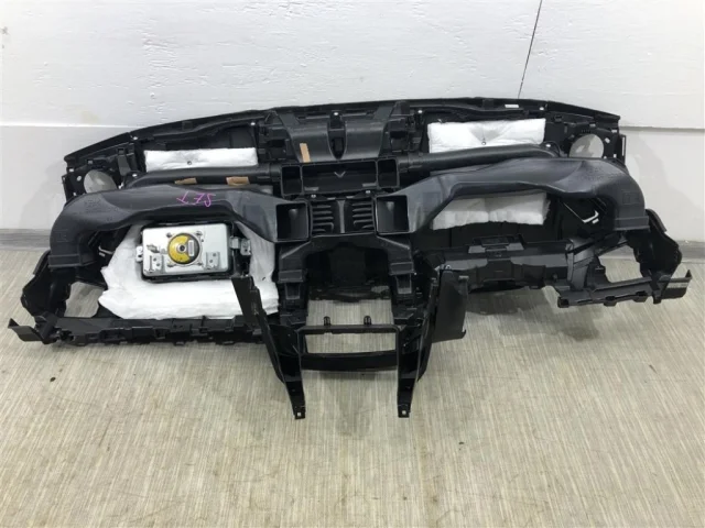 Подушка безопасности пассажира для Subaru Forester SK 2019+ на фотографиях